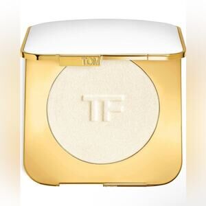 Tom Ford Gold and White Compact Radiant perfecting Powder Shade 01 Gilt Glow